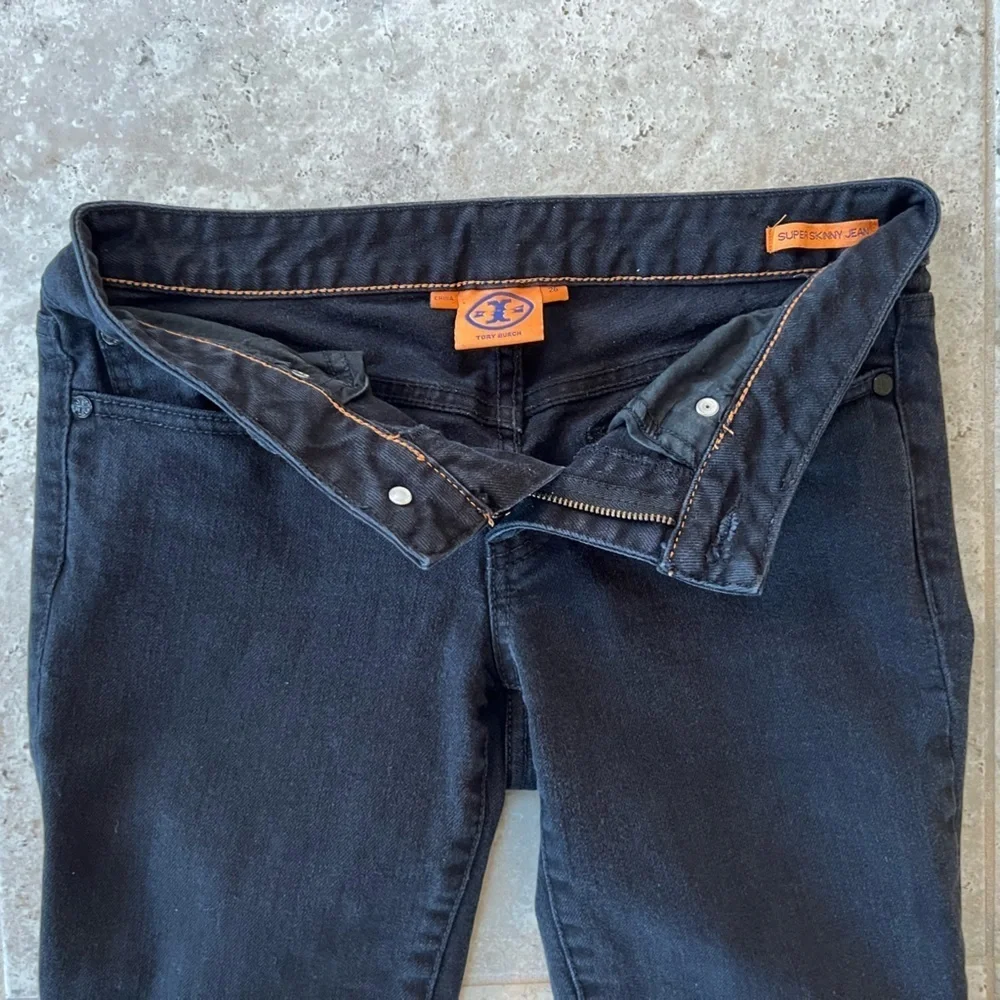 Tory Burch Super Skinny Jeans in Black, size 26